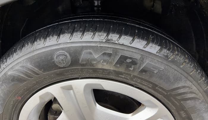 2022 KIA SONET HTK PLUS 1.0 IMT, Petrol, Manual, 41,546 km, Left Front Tyre Tread