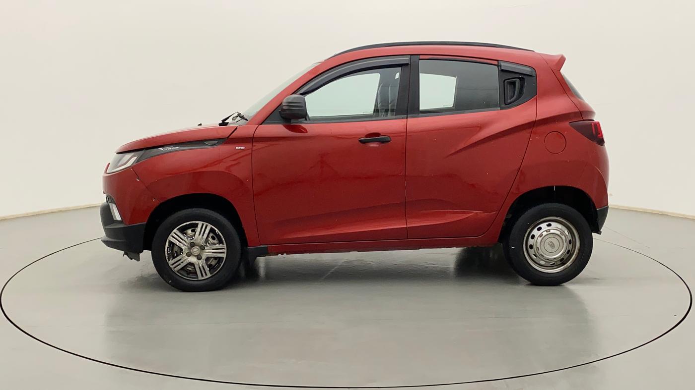 2017 Mahindra Kuv100 K2 6 STR, Petrol, Manual, 50,444 km, Left Side