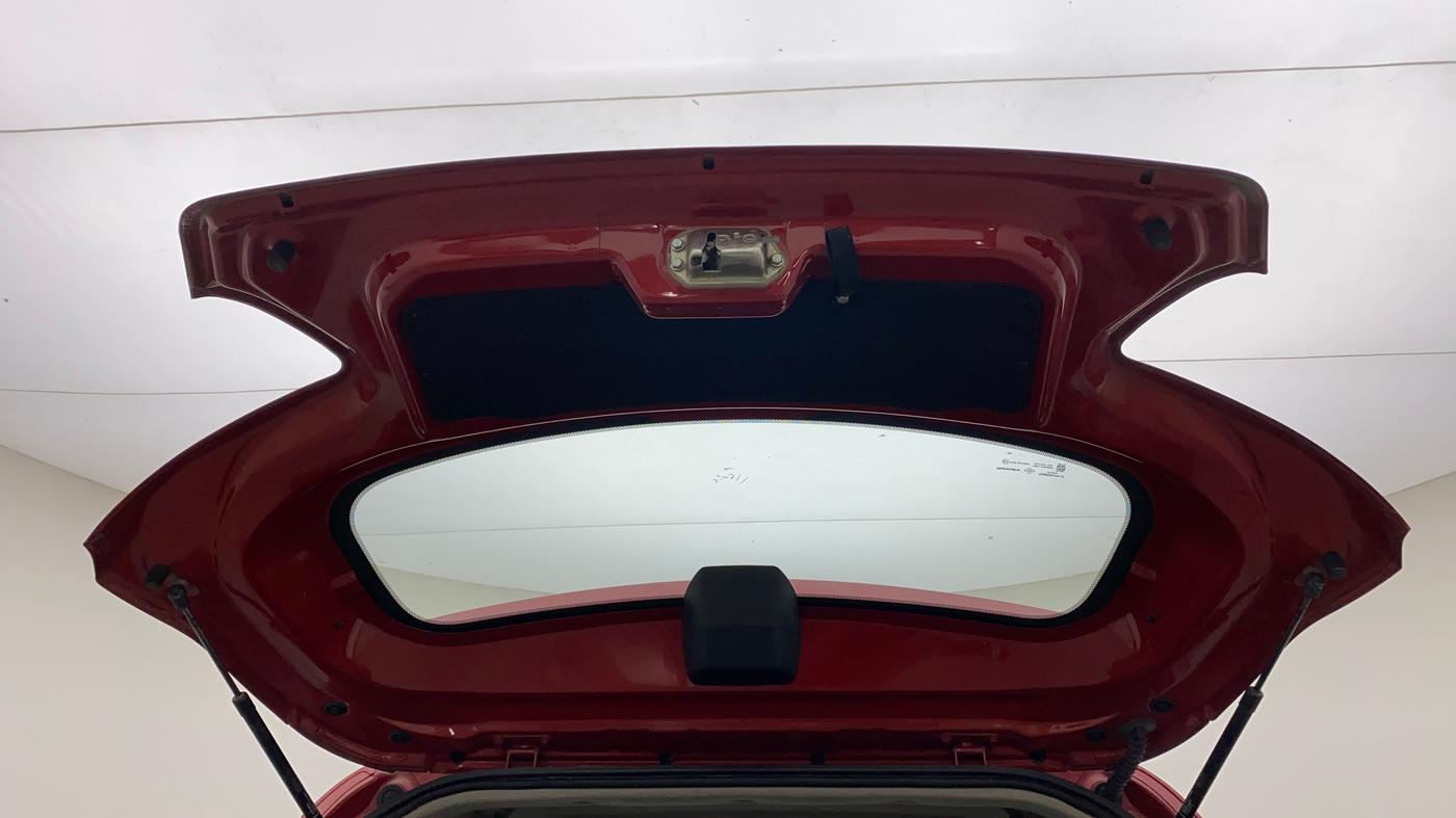 2017 Mahindra Kuv100 K2 6 STR, Petrol, Manual, 50,444 km, Boot Door Open