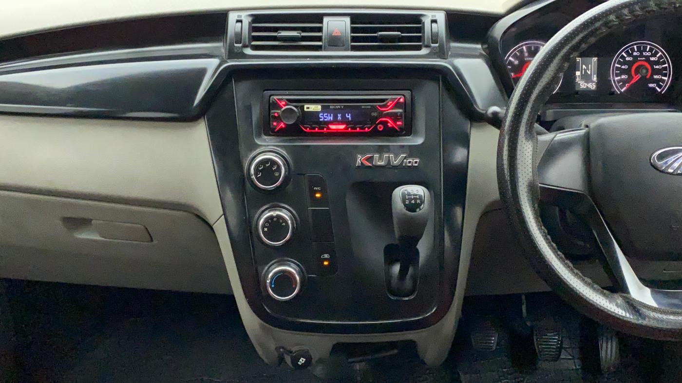 2017 Mahindra Kuv100 K2 6 STR, Petrol, Manual, 50,444 km, Air Conditioner