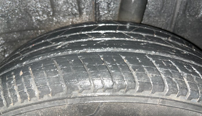 2021 Nissan MAGNITE XV PREMIUM TURBO CVT, Petrol, Automatic, 41,790 km, Left Rear Tyre Tread