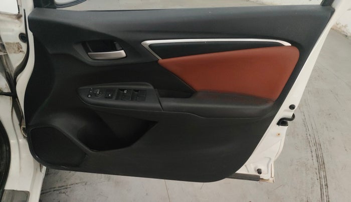 2018 Honda Jazz 1.2L I-VTEC V AT, Petrol, Automatic, 50,494 km, Driver Side Door Panels Control