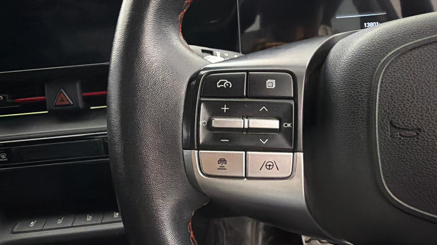 2023 Hyundai Verna SX (O) 1.5 TURBO PETROL DCT, Petrol, Automatic, 13,790 km, Adaptive Cruise Control