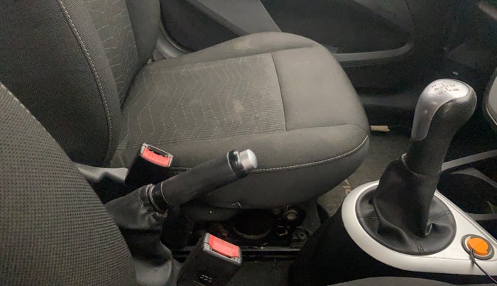 2013 Ford Figo ZXI 1.2 PETROL, Petrol, Manual, 96,606 km, Gear Lever