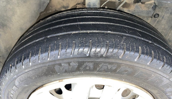 2021 Maruti Vitara Brezza LXI, Petrol, Manual, 47,759 km, Right Front Tyre Tread