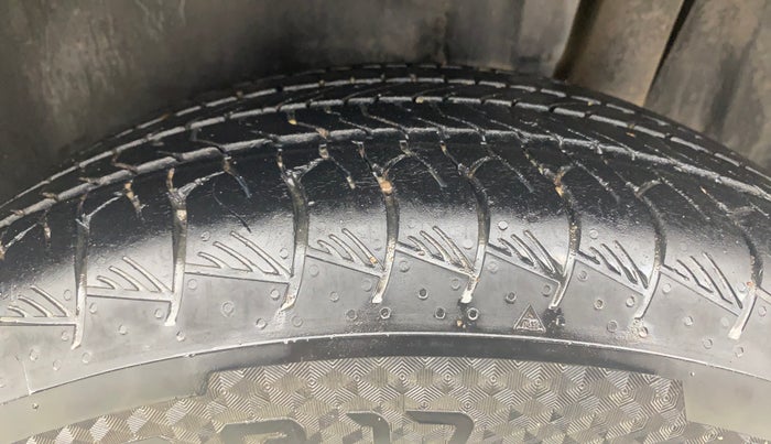 2022 Maruti Grand Vitara ZETA SMART HYBRID AT, Petrol, Automatic, 32,916 km, Left Rear Tyre Tread
