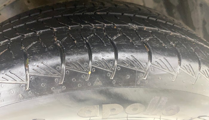 2022 Maruti Grand Vitara ZETA SMART HYBRID AT, Petrol, Automatic, 32,916 km, Right Front Tyre Tread