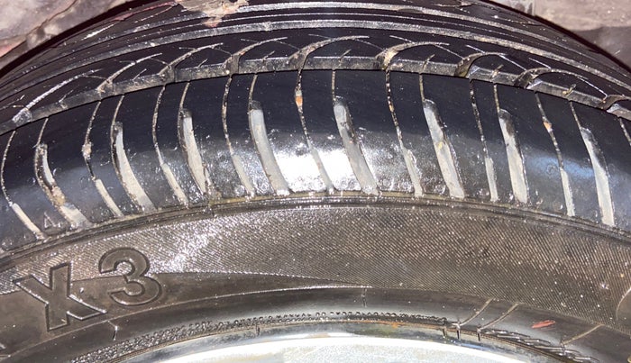 2015 Honda Brio S MT, Petrol, Manual, 51,534 km, Left Rear Tyre Tread