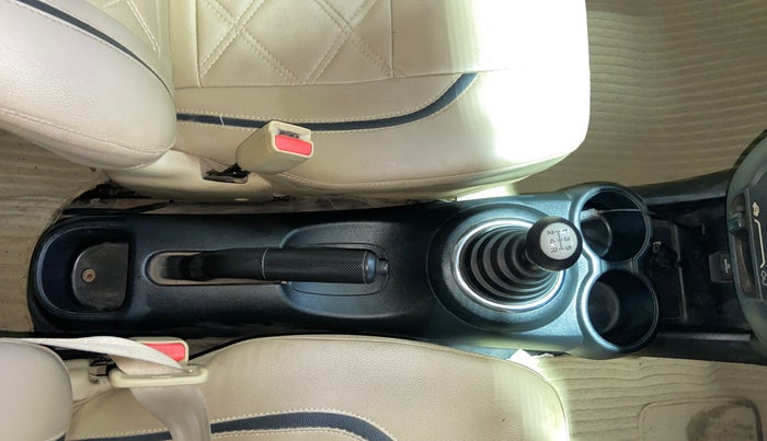 2015 Honda Brio S MT, Petrol, Manual, 51,534 km, Gear Lever