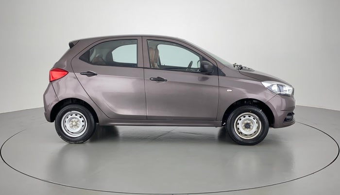 2018 Tata Tiago XE 1.2 REVOTRON, Petrol, Manual, 20,355 km, Right Side View