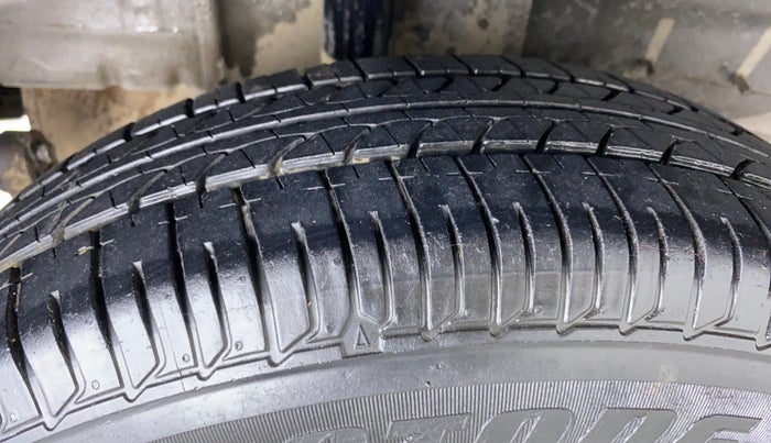 2018 Tata Tiago XE 1.2 REVOTRON, Petrol, Manual, 20,355 km, Right Rear Tyre Tread