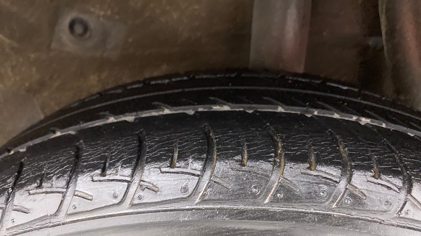 2015 Maruti Celerio VXI AMT, Petrol, Automatic, 57,451 km, Left Rear Tyre Tread