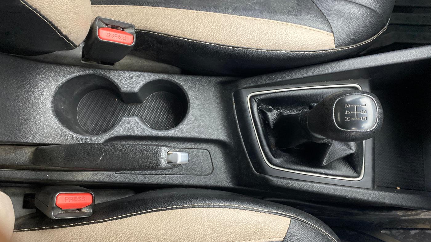 2015 Hyundai Elite i20 MAGNA 1.2, Petrol, Manual, 47,603 km, Gear Lever