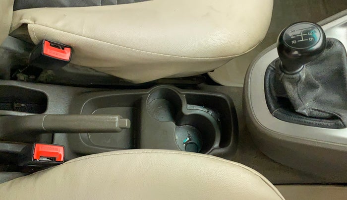 2016 Hyundai i10 MAGNA 1.1, Petrol, Manual, 73,729 km, Gear Lever