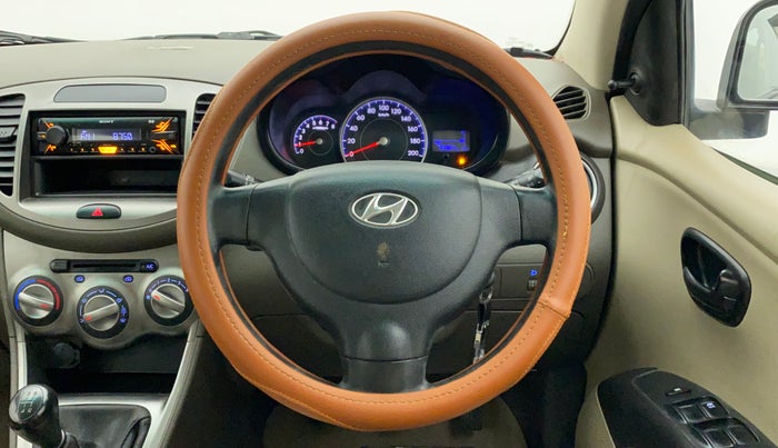 2016 Hyundai i10 MAGNA 1.1, Petrol, Manual, 73,729 km, Steering Wheel Close Up