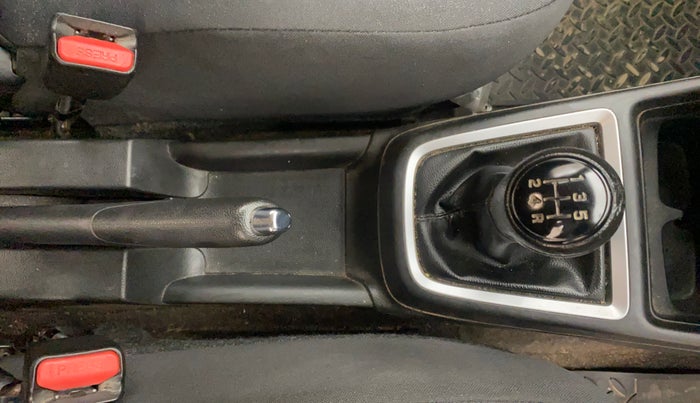 2021 Maruti Swift ZXI, Petrol, Manual, 27,756 km, Gear Lever