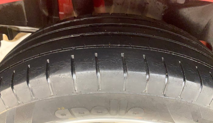 2021 Maruti Swift ZXI, Petrol, Manual, 27,756 km, Right Rear Tyre Tread