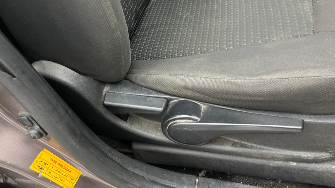 2017 Tata Tiago XZ DIESEL, Diesel, Manual, 93,439 km, Driver Side Adjustment Panel