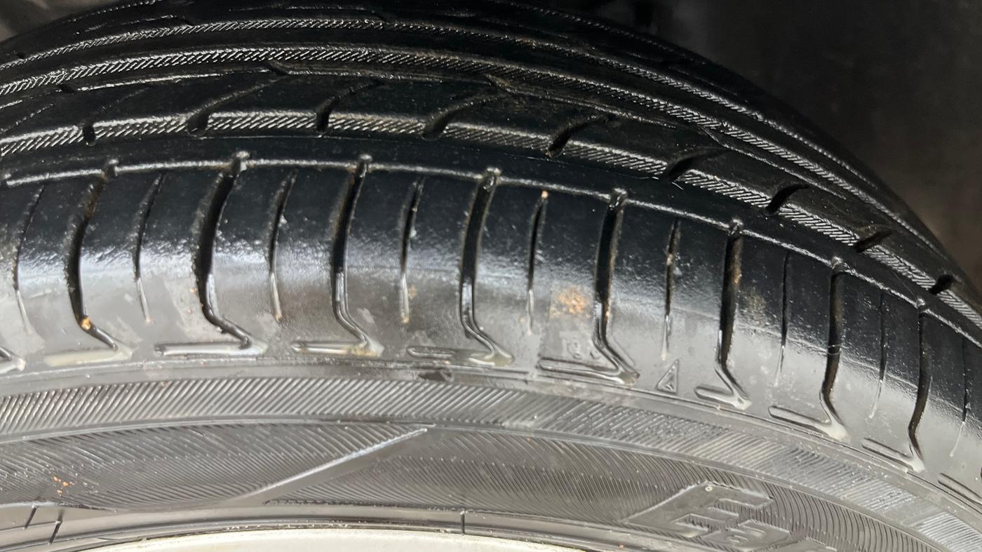 2017 Tata Tiago XZ DIESEL, Diesel, Manual, 93,439 km, Left Front Tyre Tread