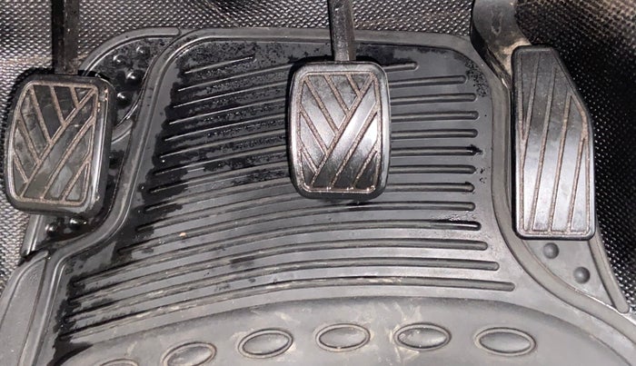 2019 Maruti Celerio VXI CNG D, CNG, Manual, 38,529 km, Pedals