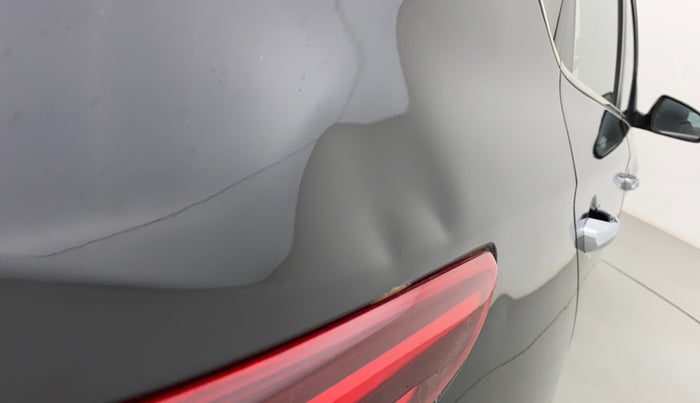 2017 Hyundai Verna 1.6 VTVT SX (O) AT, Petrol, Automatic, 12,585 km, Right quarter panel - Slightly dented