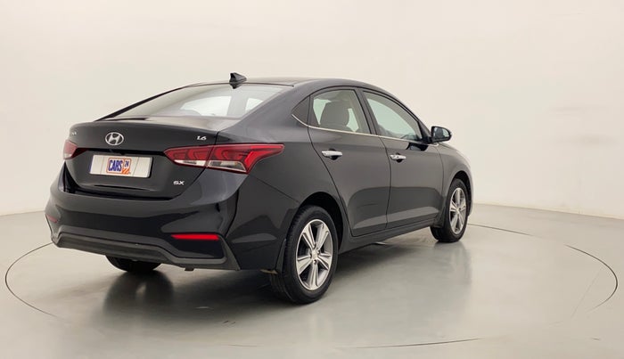 2017 Hyundai Verna 1.6 VTVT SX (O) AT, Petrol, Automatic, 12,585 km, Right Back Diagonal