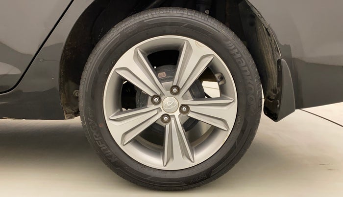 2017 Hyundai Verna 1.6 VTVT SX (O) AT, Petrol, Automatic, 12,585 km, Left Rear Wheel