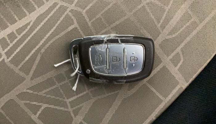 2014 Hyundai Grand i10 ASTA AT 1.2 KAPPA VTVT, Petrol, Automatic, 73,674 km, Key Close Up