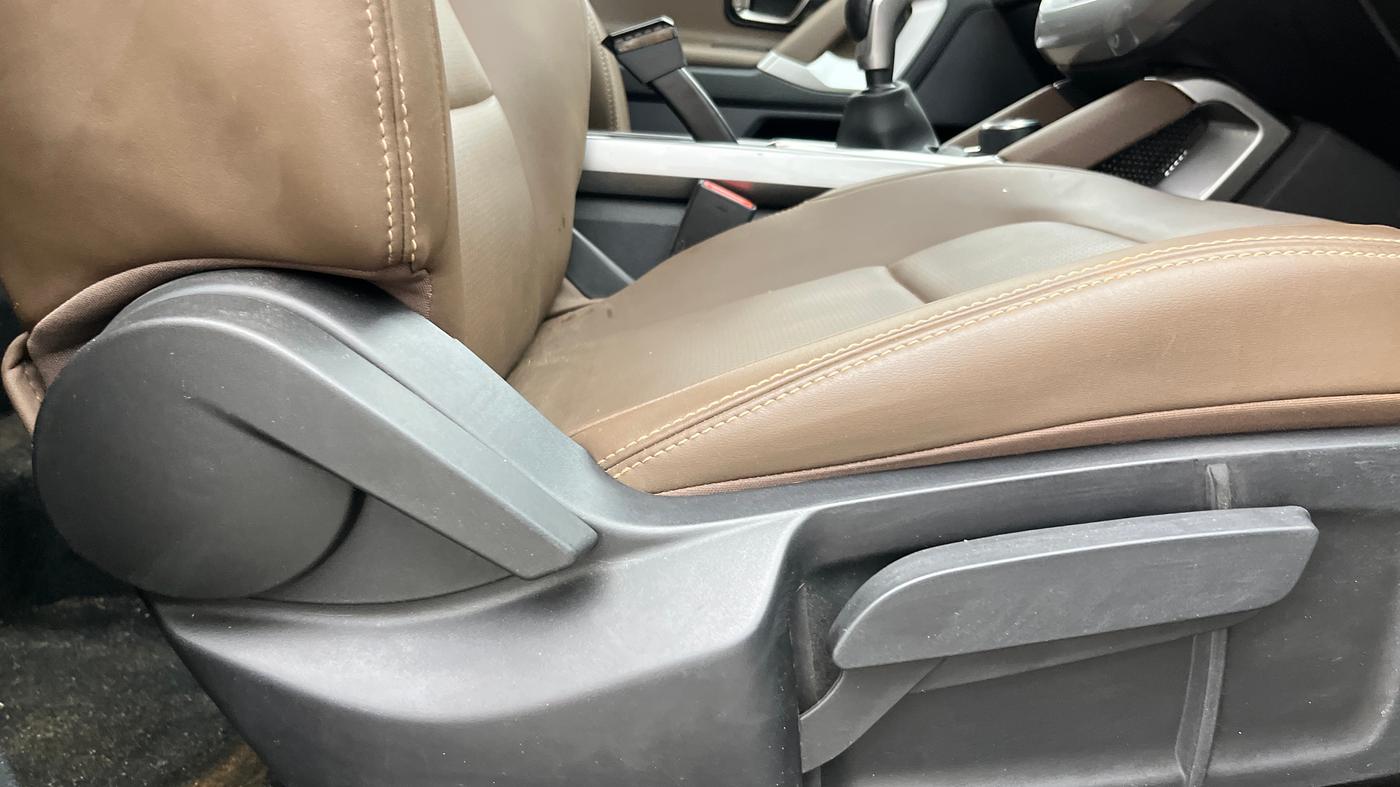 2019 Tata Harrier XZ 2.0L, Diesel, Manual, 20,036 km, Driver Side Adjustment Panel