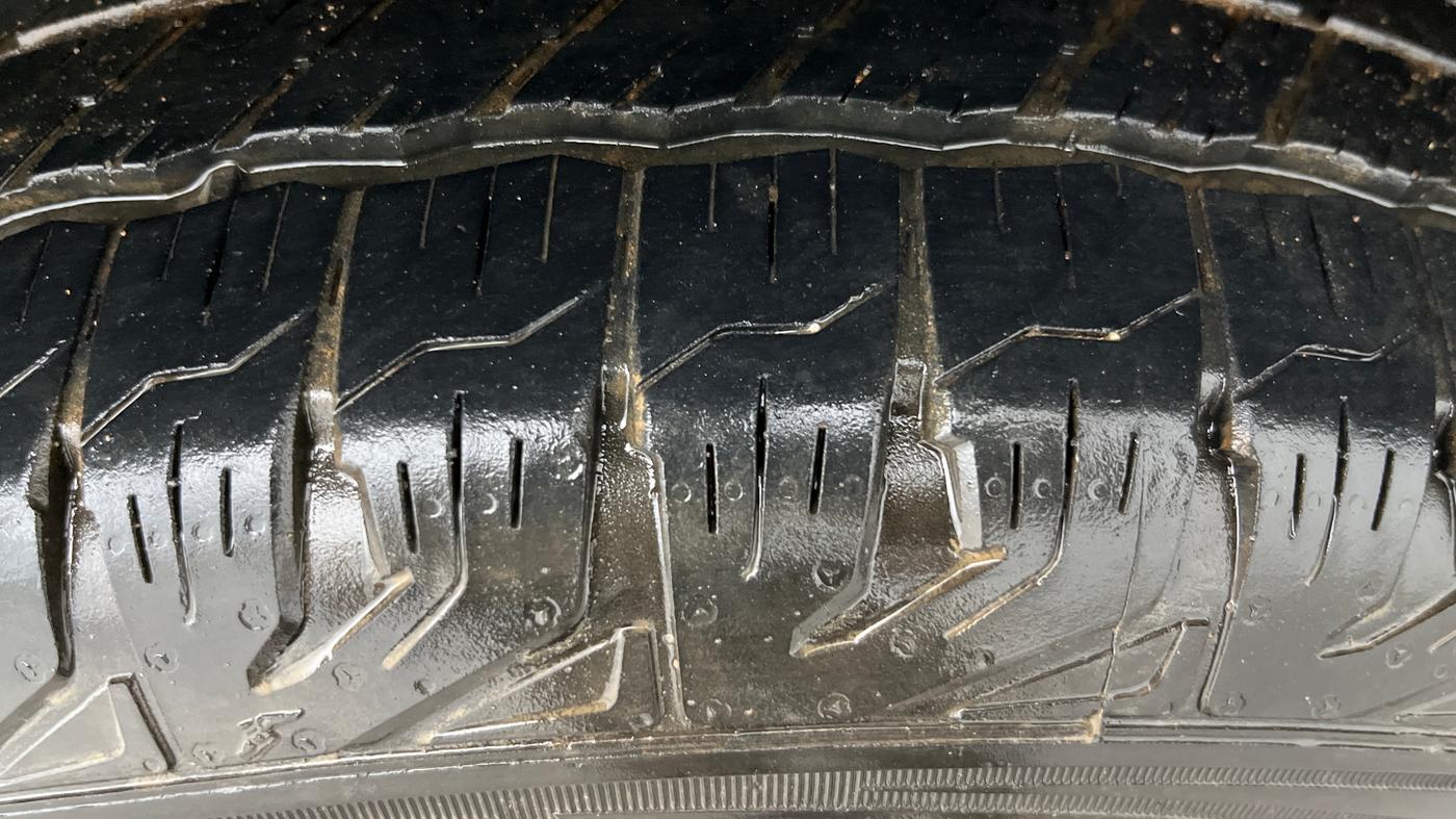 2019 Tata Harrier XZ 2.0L, Diesel, Manual, 20,036 km, Left Rear Tyre Tread