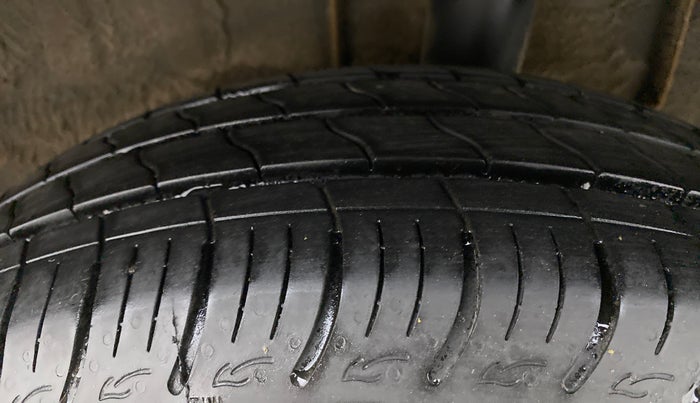 2021 Renault TRIBER RXZ AT, Petrol, Automatic, 10,744 km, Left Rear Tyre Tread