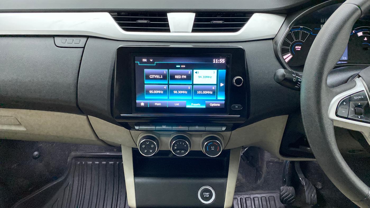 2021 Renault TRIBER RXZ AT, Petrol, Automatic, 10,744 km, Air Conditioner