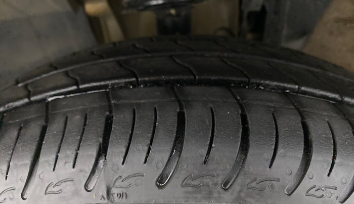 2021 Renault TRIBER RXZ AT, Petrol, Automatic, 10,744 km, Left Front Tyre Tread