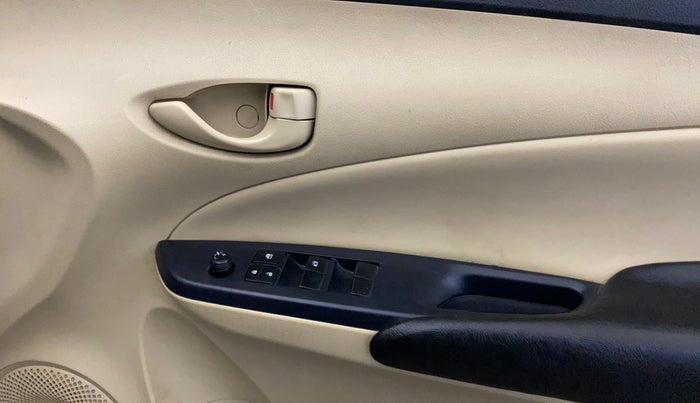 2018 Toyota YARIS J CVT, Petrol, Automatic, 92,260 km, Driver Side Door Panels Control