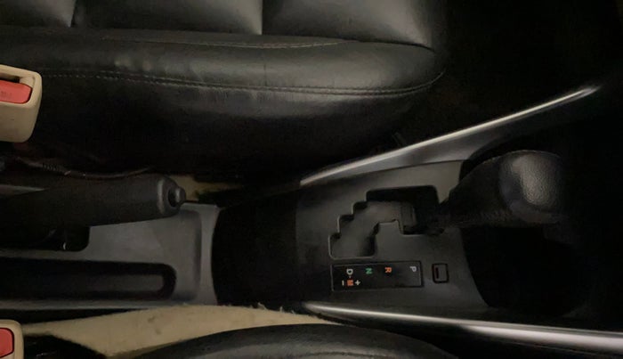 2018 Toyota YARIS J CVT, Petrol, Automatic, 92,260 km, Gear Lever