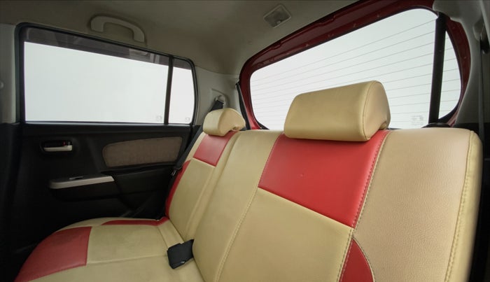 2015 Maruti Wagon R 1.0 VXI, Petrol, Manual, 72,393 km, Right Side Rear Door Cabin