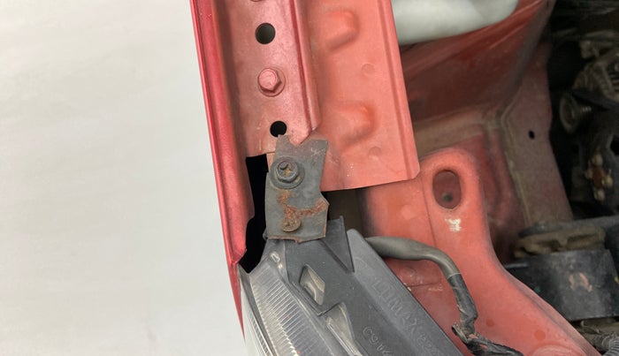 2015 Maruti Wagon R 1.0 VXI, Petrol, Manual, 72,393 km, Right headlight - Clamp has minor damage