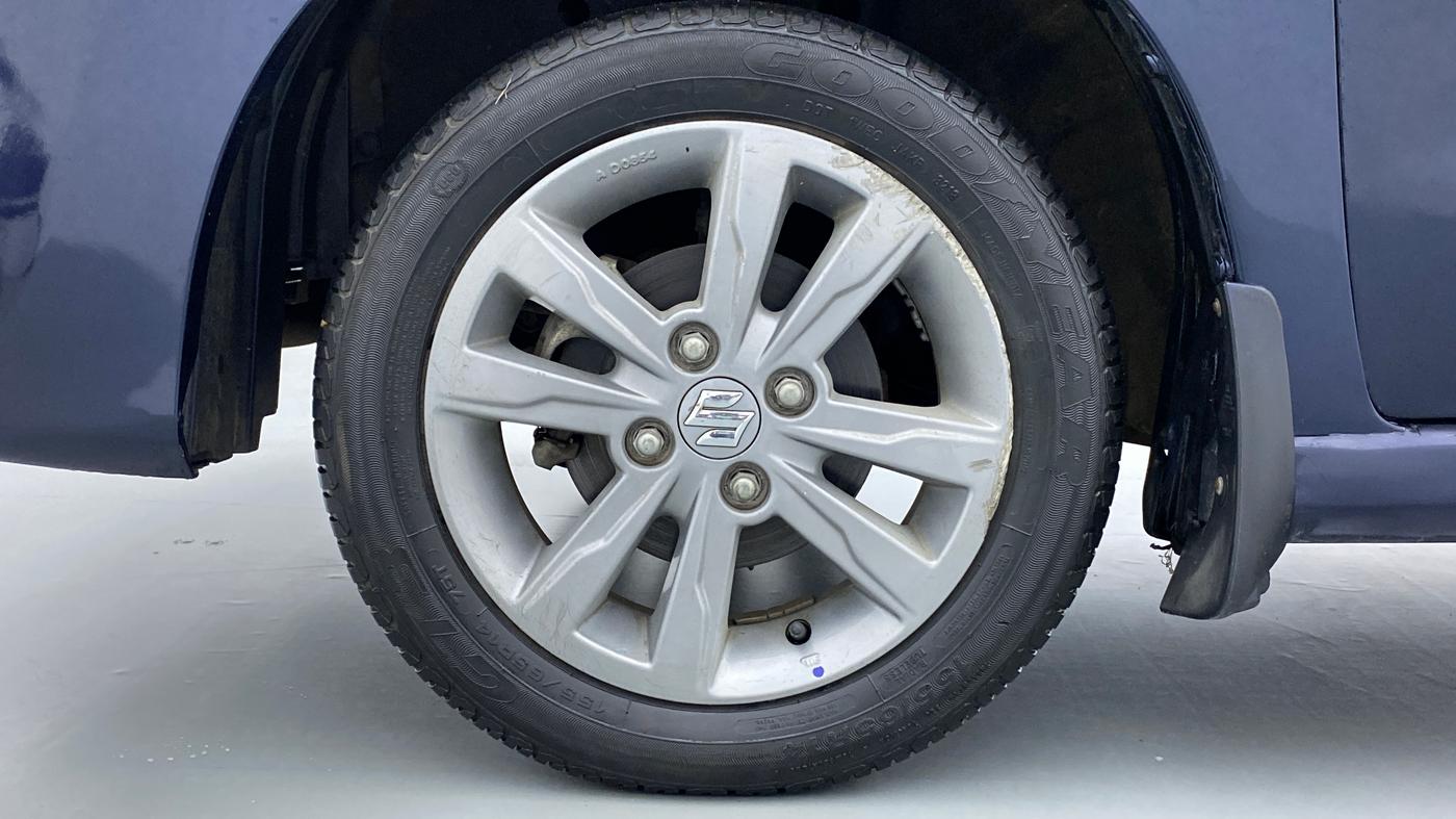 2014 Maruti Wagon R Stingray VXI, Petrol, Manual, 26,464 km, Left Front Wheel