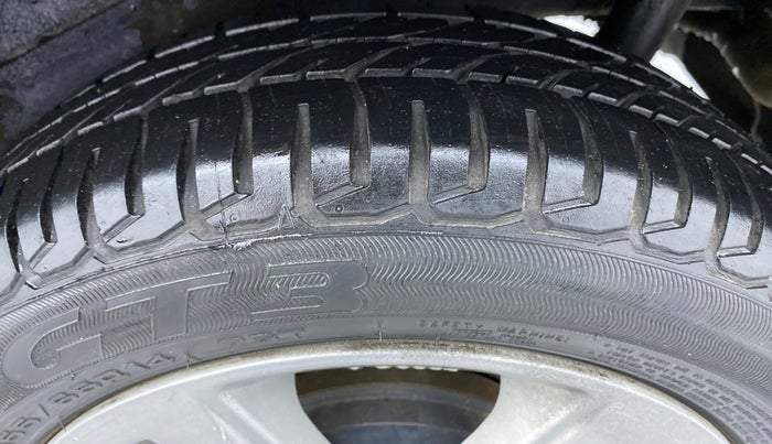 2014 Maruti Wagon R Stingray VXI, Petrol, Manual, 26,464 km, Left Rear Tyre Tread