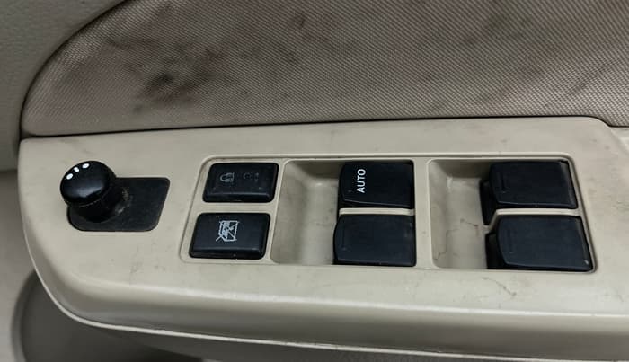 2014 Maruti Swift Dzire VXI, Petrol, Manual, 25,119 km, Driver Side Door Panels Control
