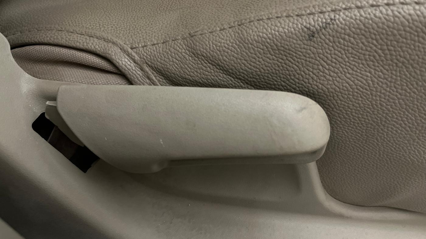 2014 Maruti Swift Dzire VXI, Petrol, Manual, 25,119 km, Driver Side Adjustment Panel