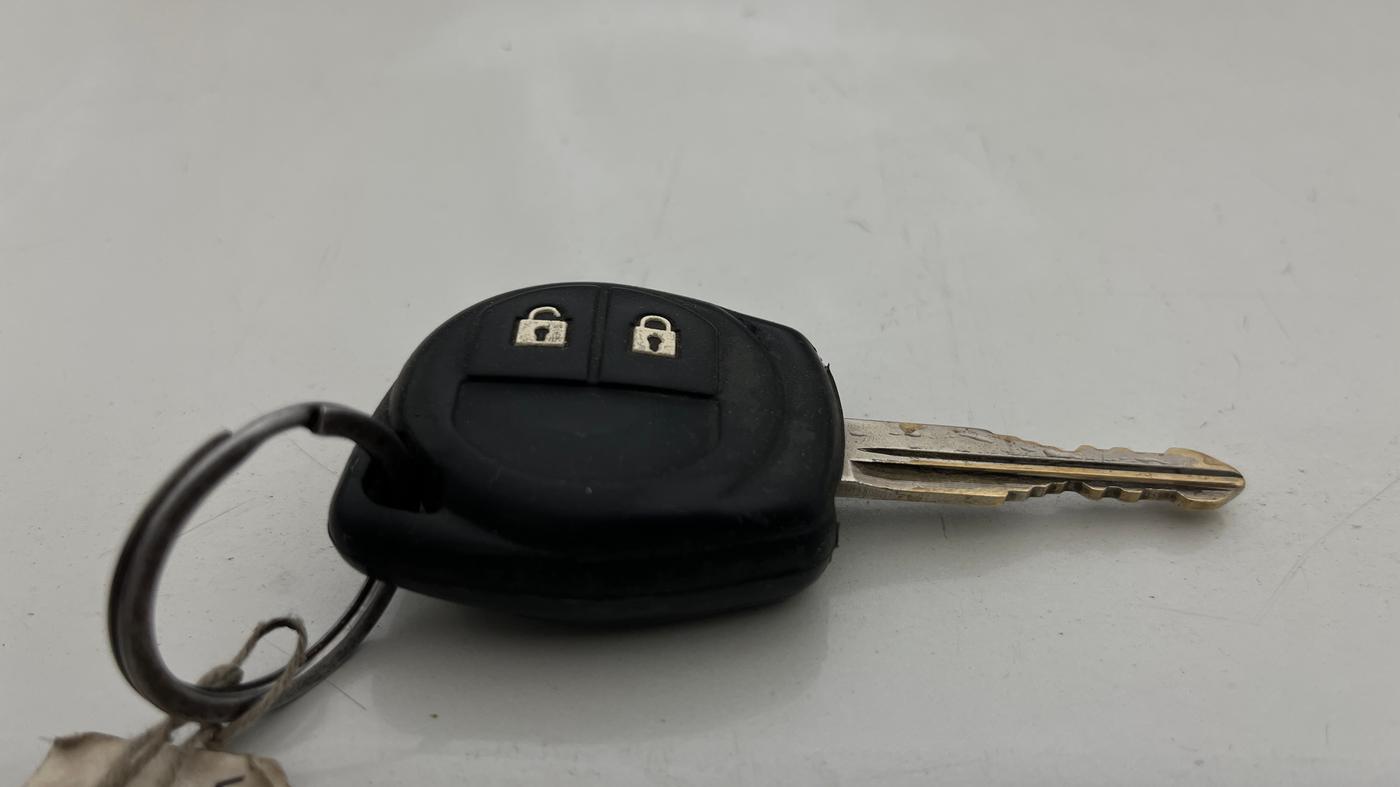 2014 Maruti Swift Dzire VXI, Petrol, Manual, 25,119 km, Key Close Up