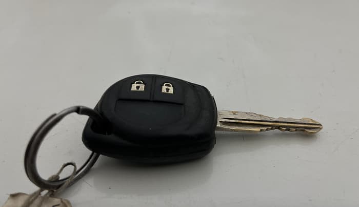 2014 Maruti Swift Dzire VXI, Petrol, Manual, 25,119 km, Key Close Up