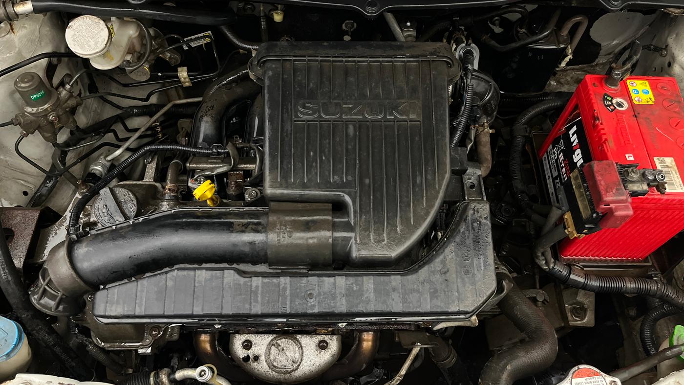 2014 Maruti Swift Dzire VXI, Petrol, Manual, 25,119 km, Engine View