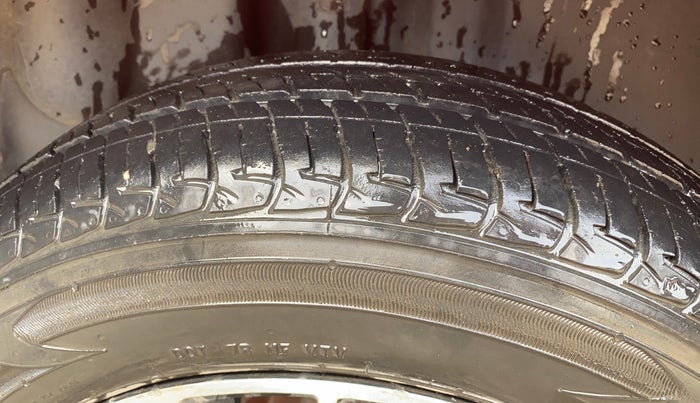 2017 Volkswagen Polo HIGHLINE1.2L, Petrol, Manual, 39,478 km, Right Rear Tyre Tread