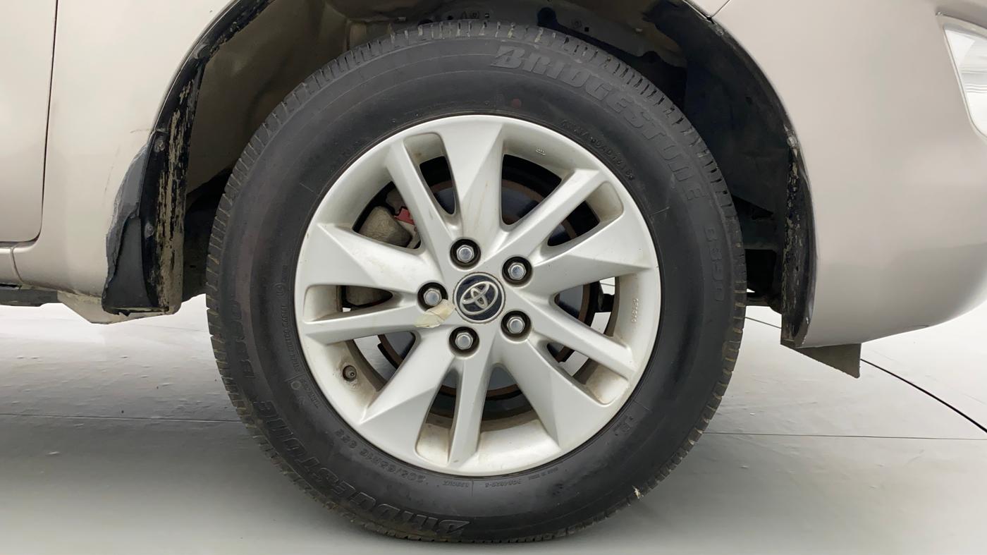 2018 Toyota Innova Crysta 2.4 GX 7 STR, Diesel, Manual, 18,864 km, Right Front Wheel