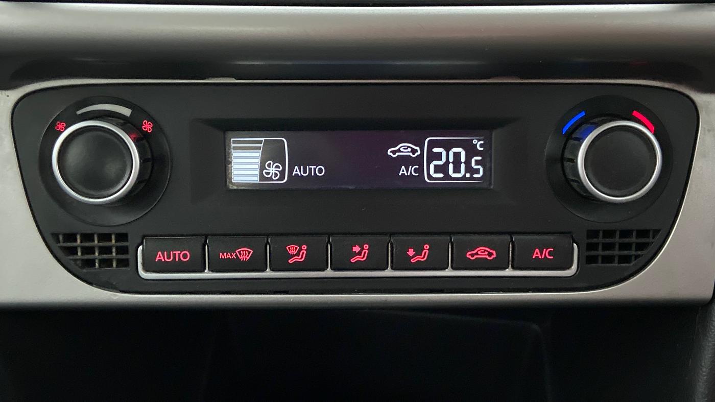 2016 Volkswagen Polo HIGHLINE1.2L PETROL, Petrol, Manual, 64,365 km, Automatic Climate Control