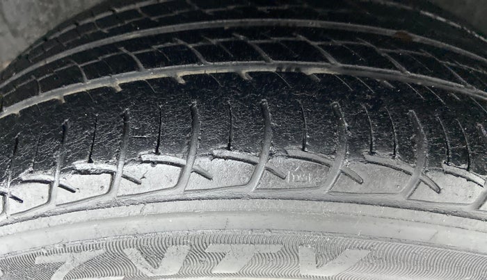 2016 Volkswagen Polo HIGHLINE1.2L PETROL, Petrol, Manual, 64,365 km, Left Rear Tyre Tread