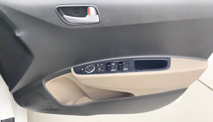2019 Hyundai Grand i10 SPORTZ 1.2 KAPPA VTVT, Petrol, Manual, 24,120 km, Driver Side Door Panels Control