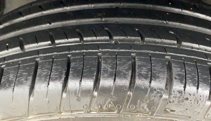 2021 Nissan Kicks XV PREMIUM TURBO 1.3 CVT, Petrol, Automatic, 14,003 km, Left Front Tyre Tread
